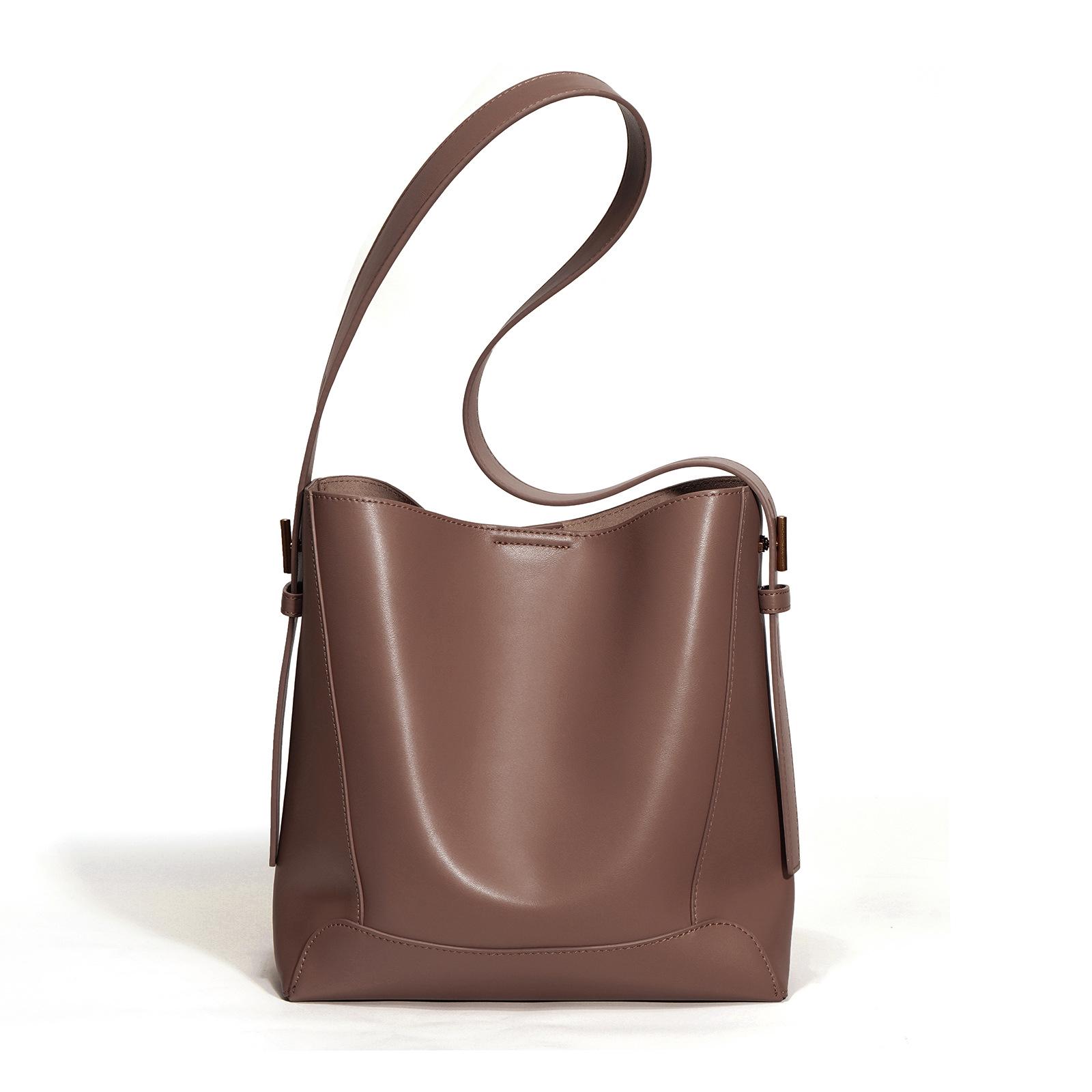 

2026 Korean Large Capacity Genuine Leather Bucket Tote Bag - Versatile Shoulder & Messenger Bag for Women