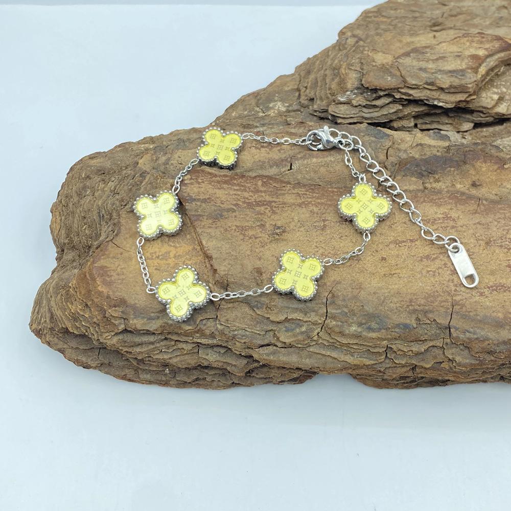 13MM Titanium Steel Bracelet Double-sided Shell Star Pattern Shell Lucky Fashion Ladies Four-leaf Clover Bracelet