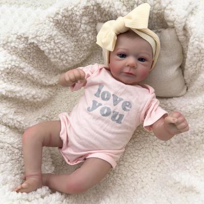 Muñecas y Peluches – Muñecas