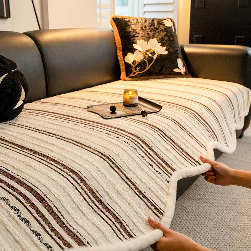 

Irregular sofa seat cushion Chenier 2025 new straight sofa seat cushion non-slip light luxury high-end cover 70*70cm