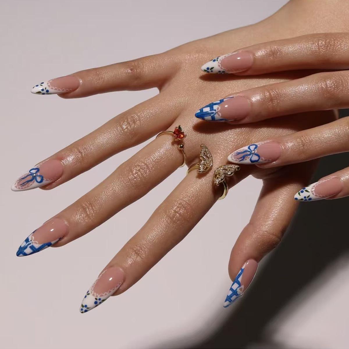 Blueberry Print Almond-Shaped Wearable Nails with White French Lace and Pearl Bow Glue