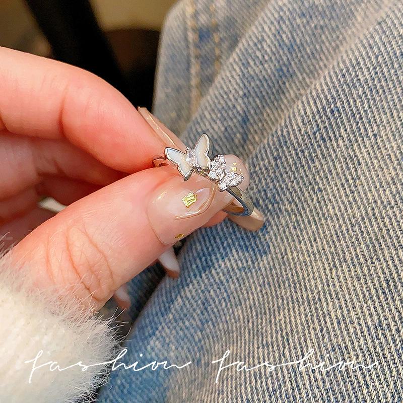 Elegant Butterfly Zircon Silver Ring: Women's High-End Luxury Style Jewelry