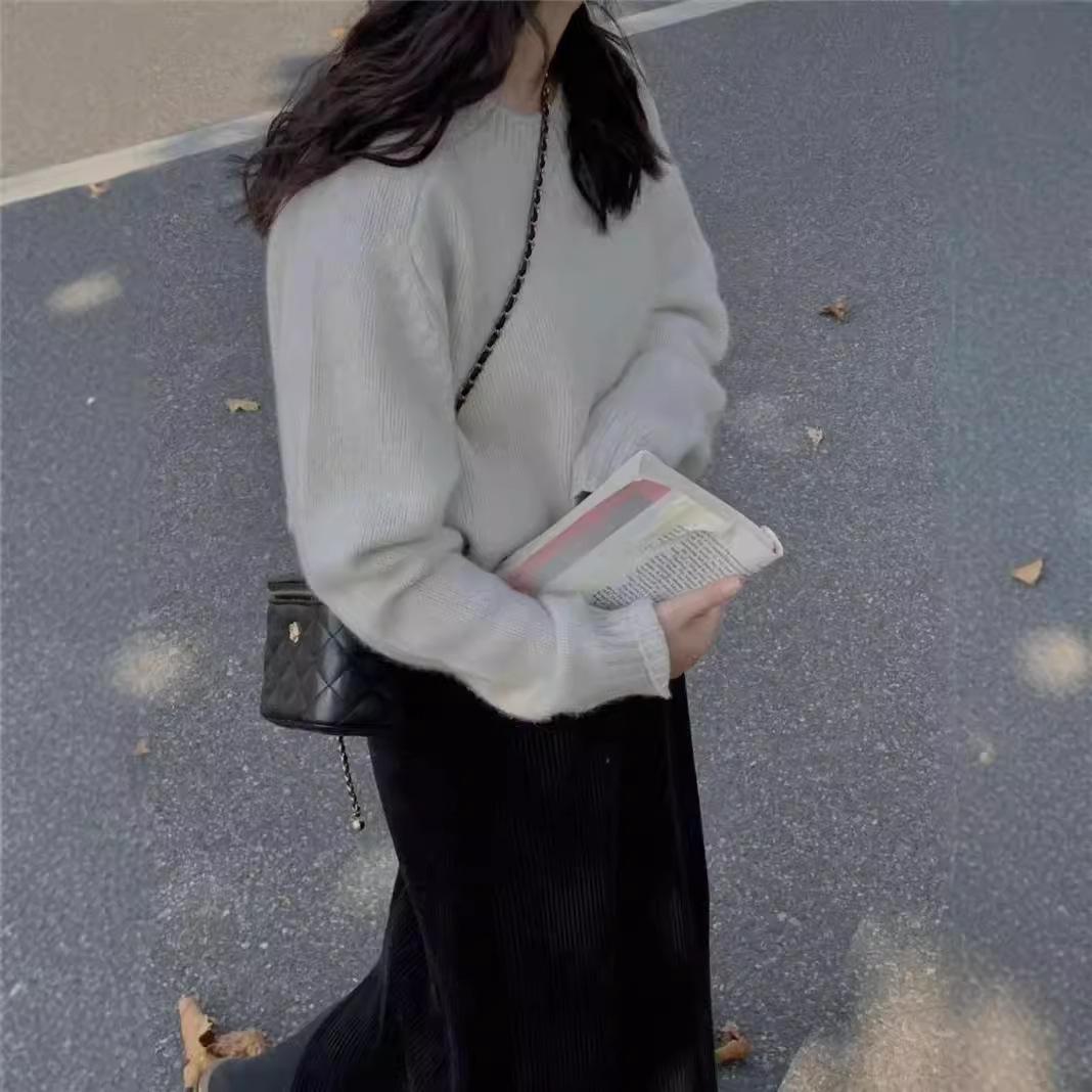 Korean Style Short and Small 100 Pure Wool Saddle Shoulder Round Neck Women s Knitted Sweater Loose and Lazy Style Sweater Trend One size fits all