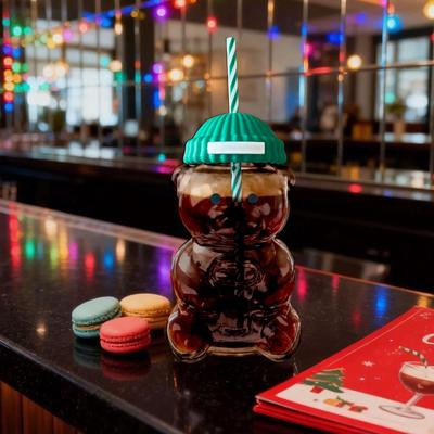 Copo Plástico Formato Urso com Canudo Caneca de Café Desenho Animado Fofo Criativo Copo de Vidro para Suco Copo de Chá Utensílios de Bebida Decoração de Ano Novo Presentes para Casa