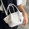 Korean version of retro portable bucket bag women's 2025 summer new light foreign-grade texture casual shoulder messenger bag