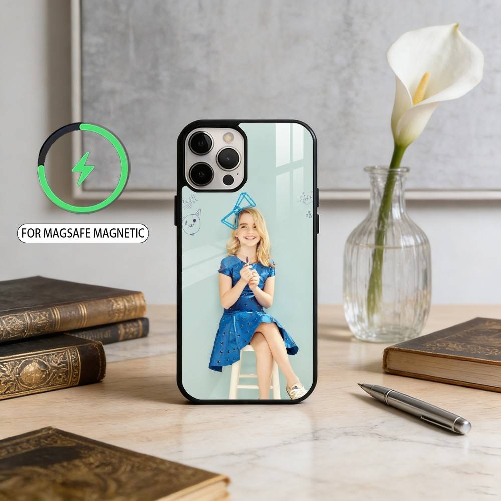 Beauty M-Mckenna G-Grace Phone Case For iPhone17,16,15,14,13,12,11 Plus,Pro Max Magnetic For Magsafe Wireless Charging