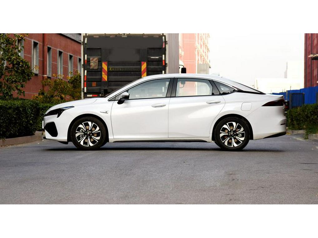 Compatible with New Energy Vehicles: AION Wheels, 17-18 Inch Aion Yplus, Aion VS Alloy Rims, and Spare Tires.