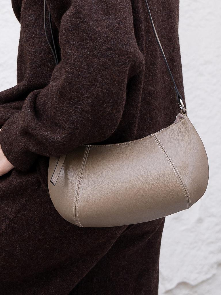 Genuine Leather Women's Crossbody Bag Lightweight Small Shoulder Handbag Portable Commuter Phe Purse for Daily Travel