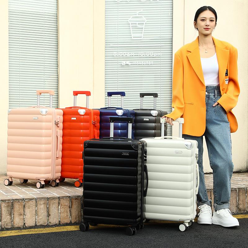 Women's 24-Inch Leather Trolley Suitcase with Universal Wheels, Sturdy and Durable, Large Capacity, 2026 Edition, with Combination Lock.