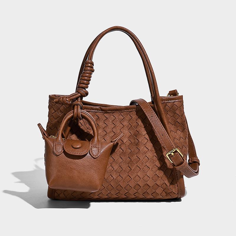 2025 New Matte Handwoven Handbag Fashion Basket Shoulder Crossbody Bag Shopping Tote Mother Bag