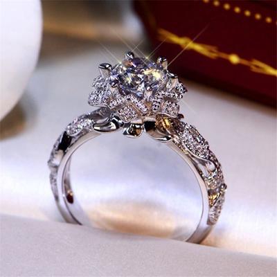 European And American Fashion Hollow Pattern Snowflake Ring Female Engagement Party Wedding Ring Jewelry Jewelry Wholesale