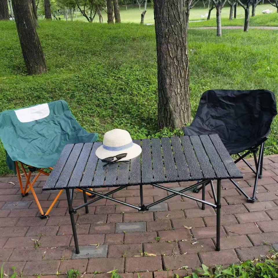 Portable Roll-Up Picnic & Camping Table: Folding Outdoor BBQ & Market Stall Table