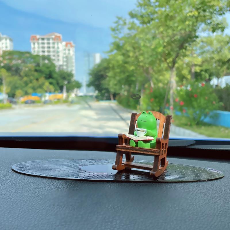 Handmade Cute Frog Rocking Chair Ornament - Healing Resin Craft for Desktop or Car Decor