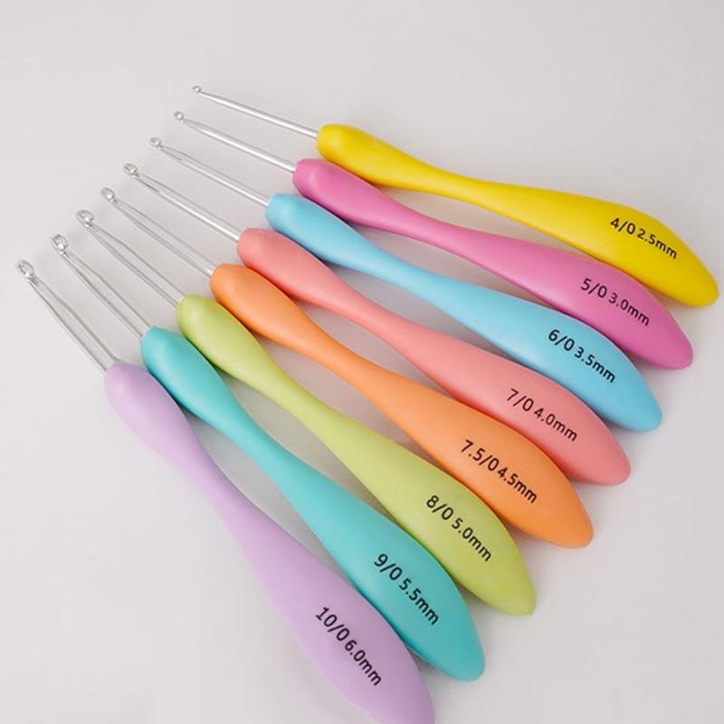 8Pcs Ergonomic Crochet Hook for Beginner Crochet Hobbyist,8 Size Long Handle Crochet Hook Needle 2.5mm-6mm  (4/0-10/0MM)