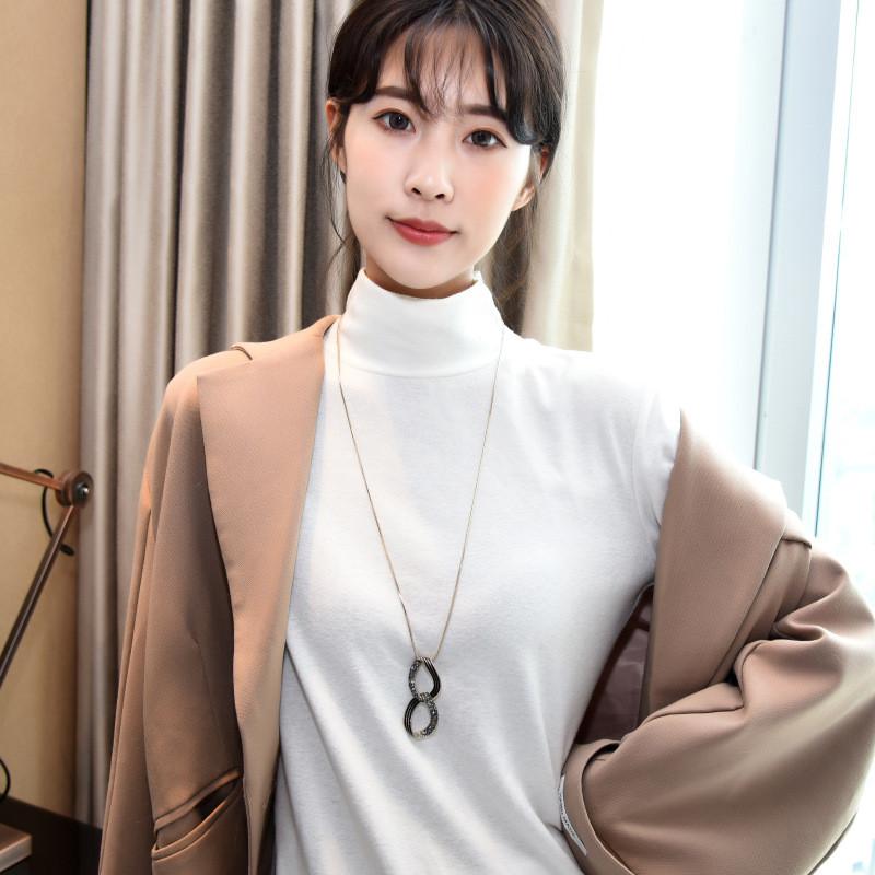 Long Pendant Stunning Necklace For Women With Elegant Geometric Design Ideal For Special Occasions And Gifts