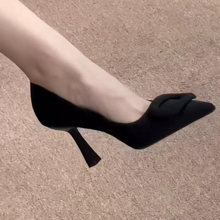 

Not tired feet French pointed head stiletto high heels women s 2025 new square buckle light mouth single shoes black commuter work shoes 41 чёрный