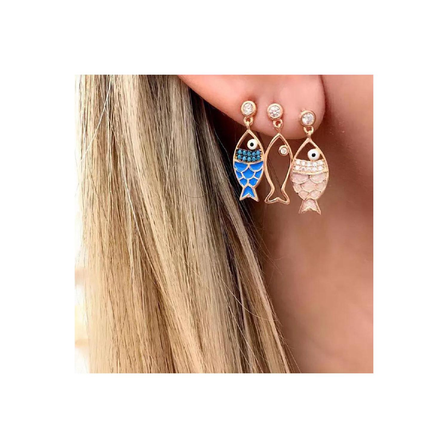 

Triple Fish Earrings чистий