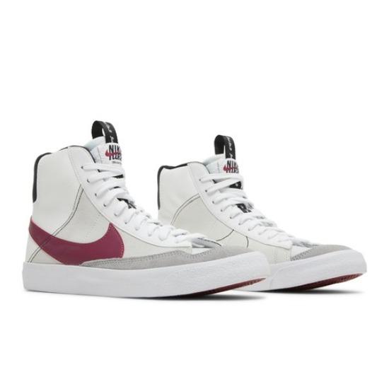 

Кросівки Nike Blazer Mid 77 SE GS White Rush Maroon DH8640-101 EU 36.5 білий/чорний