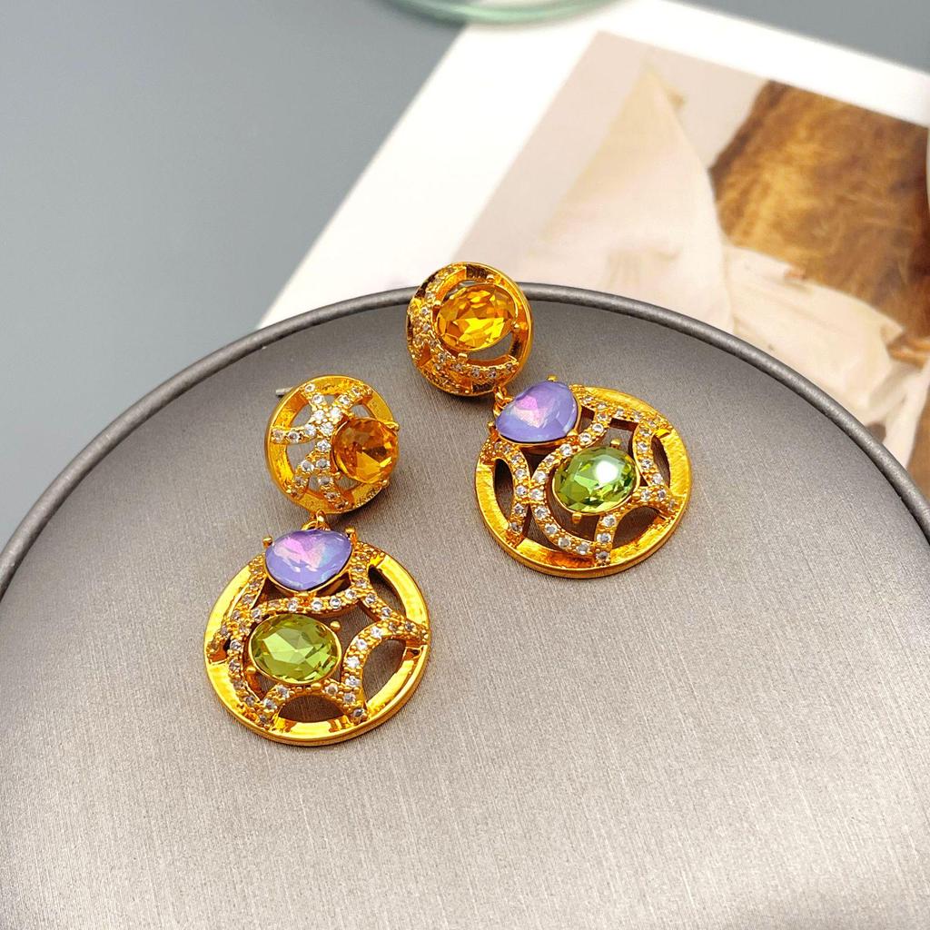 Retro European & American Statement Gemstone Drop Earrings: Exquisite, Flashy, and Unique