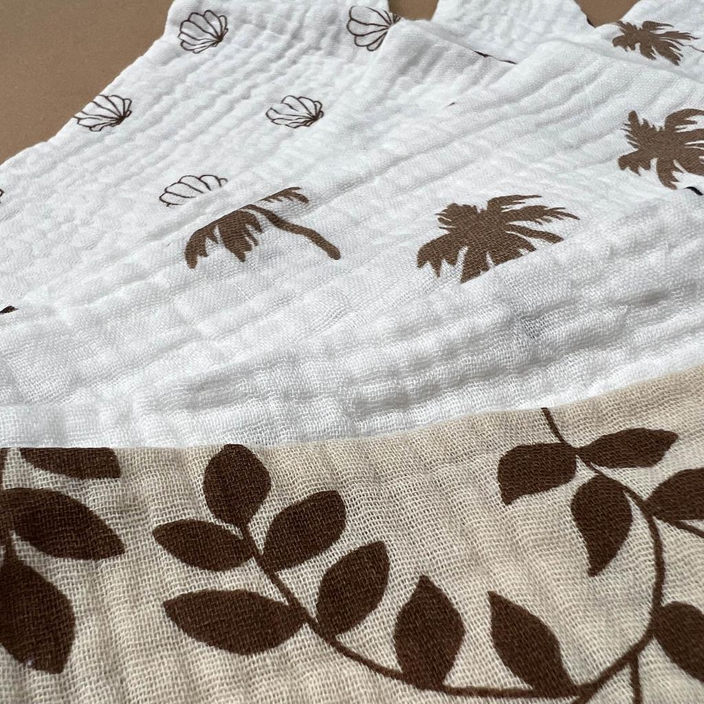 Baby Bib Soft Breathable Drooling Bib Cotton Print Burp Cloth Snap Bibs Infant Teething Bib Neck Scarf Nursing Supply