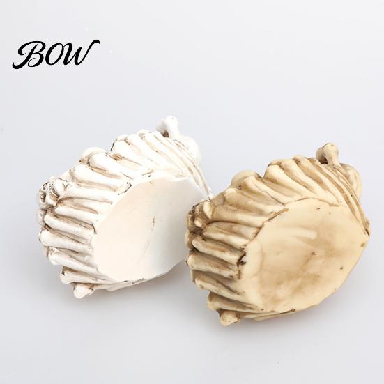 Gothic Jewelry Storage Skull Ashtray, Resin Spooky Tray, Realistic Bone Texture Functional Desk Organizer Candy Dish, for Home Bar Desktop Tabletop