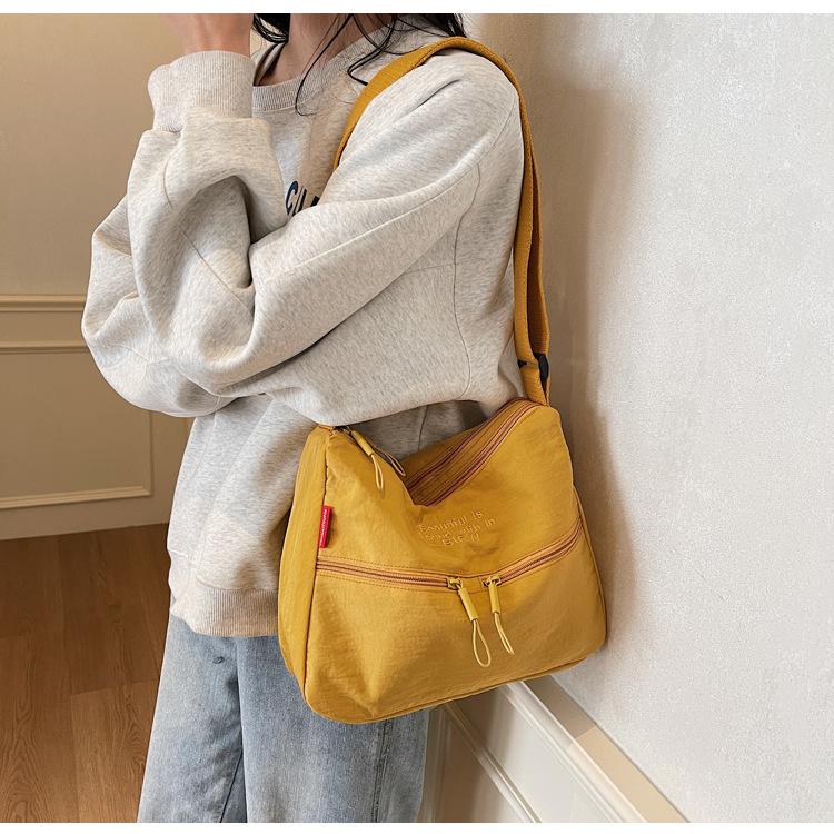 New Women's Bag, Korea Dongdaemun Embroidery Bag.