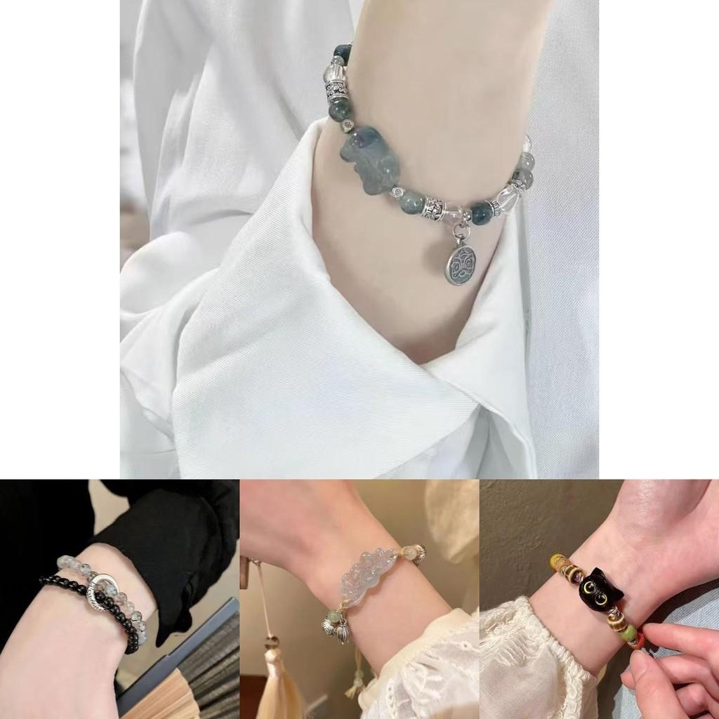 Chic Vintage Inspired Beaded Bracelet Featuring Sophisticated Geometric Shapes For Ladies