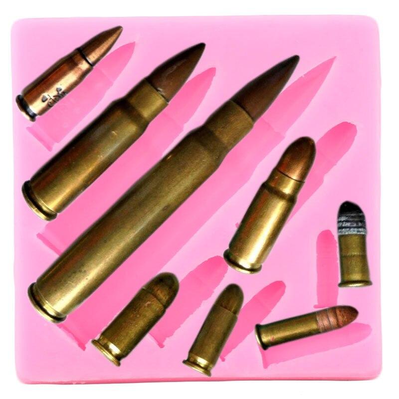 RFGHAC Set di 4 stampi in silicone a forma di arma spada, ascia e coltello, per decorazioni di torte, cupcake, caramelle, argilla polimerica, cioccolato, pasta di gomma
