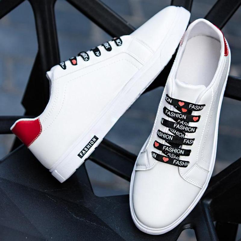 2024 White Color Sneakers Non-slip Men Shoes Spring Autumn New Leather Breathable Outdoor Shoes Men Sneakers Flats Man Trainers