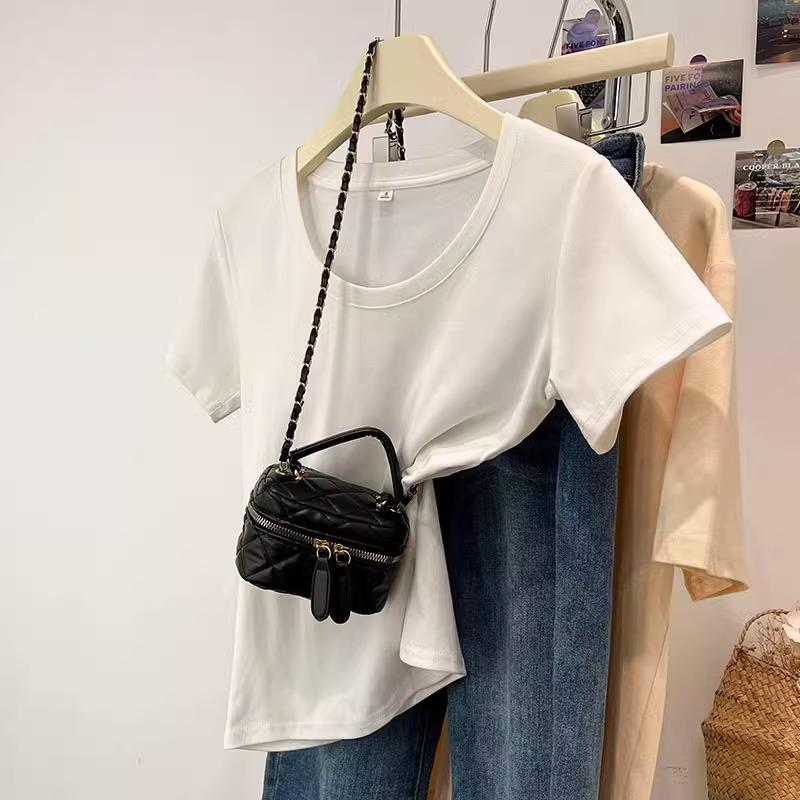 

Женская приталенная белая футболка с коротким рукавом и U-образным вырезом - Коллекция весна/лето 2025 XL белый