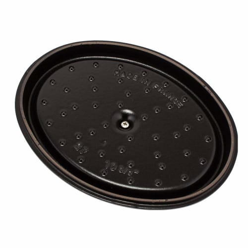 Staub Pico Cocotte Oval, 27cm, Black (1102725) - A stylish enamel pot with handles. Perfect for cooking with other items.