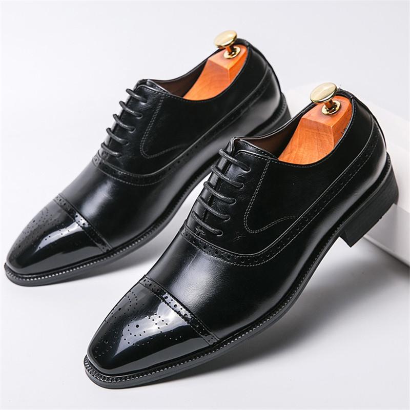 New Men's Pointed Business Office Patent Leather Casual Brogues Oxford Shoes Male Formal Wedding Dress Homecoming Footwear