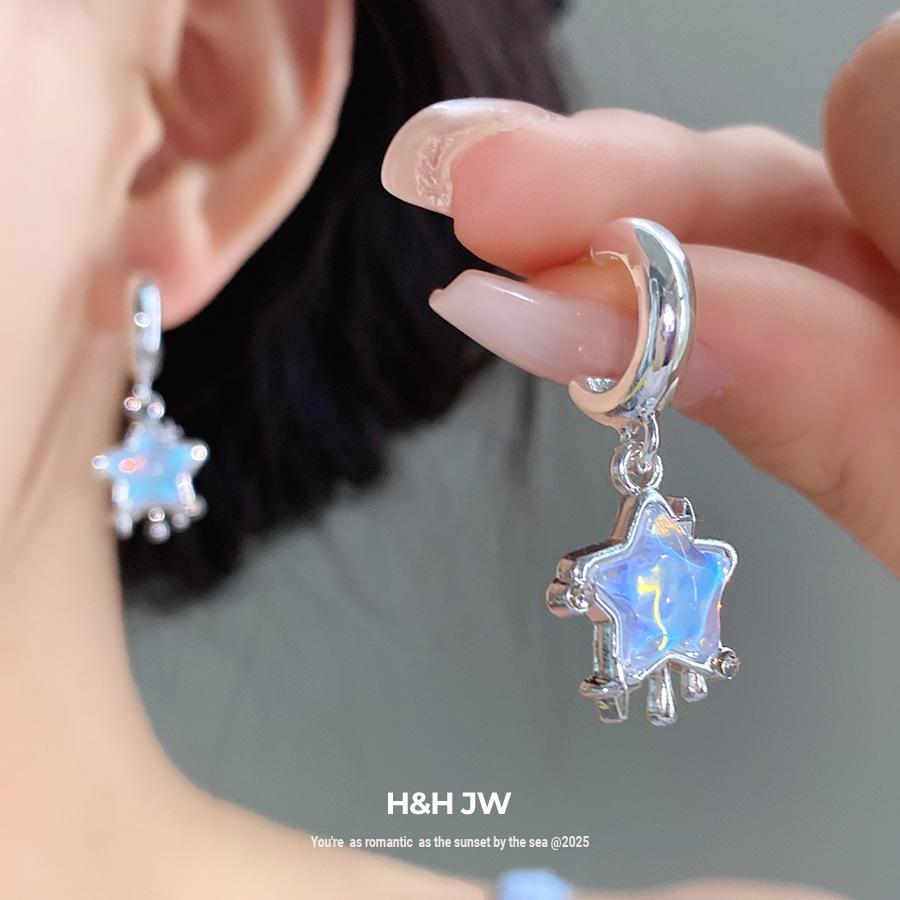 Silver Needle with Diamonds, Resin Star C-shaped Stud Earrings, Japanese and Korean Ins Sweet and Delicate Earrings, Niche High-end Earrings.