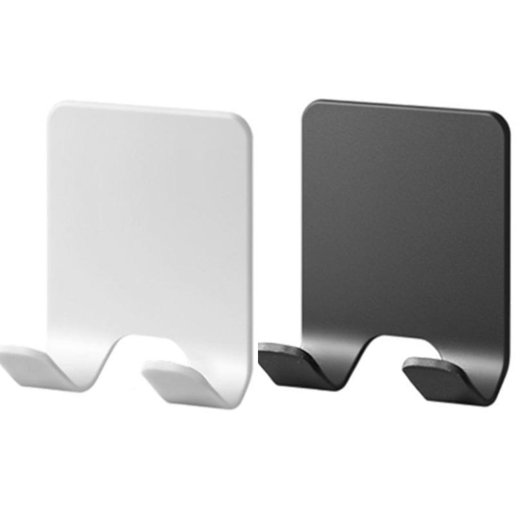 Multi-Functional Manual Razor Holder Wall Mount Hook Set 2 Pieces Strong Adhesive Bathroom Organizer for Easy Storage and Accessibility