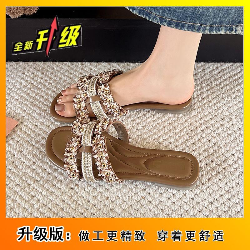 Versatile lightweight flat-bottomed open-toed pearl one-word slippers French small fragrant cool slippers women's summer out 2025 new models