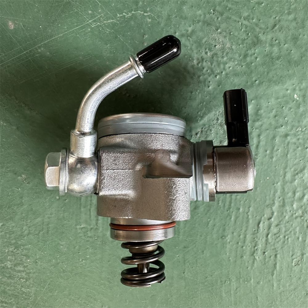 High Pressure Fuel Pump PE22-20-3F0 For Mazda 3 CX-3  2.0L L4