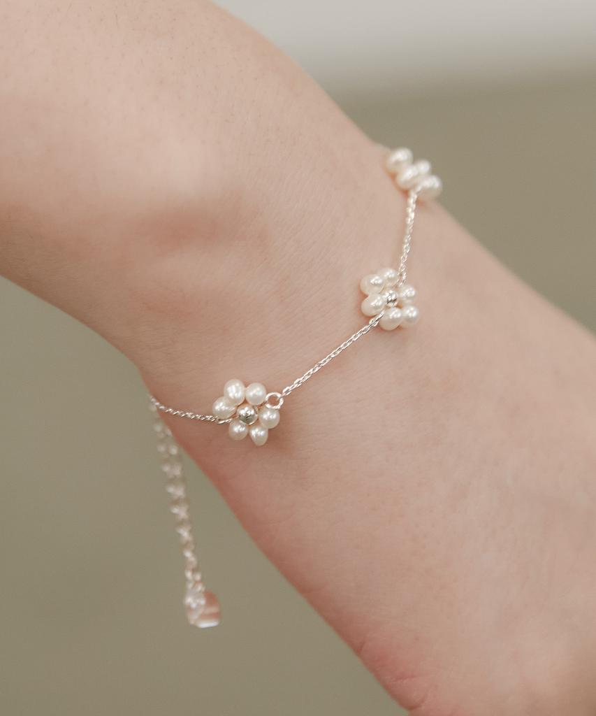 Tatiana Pearl Flower Bracelet Br2190