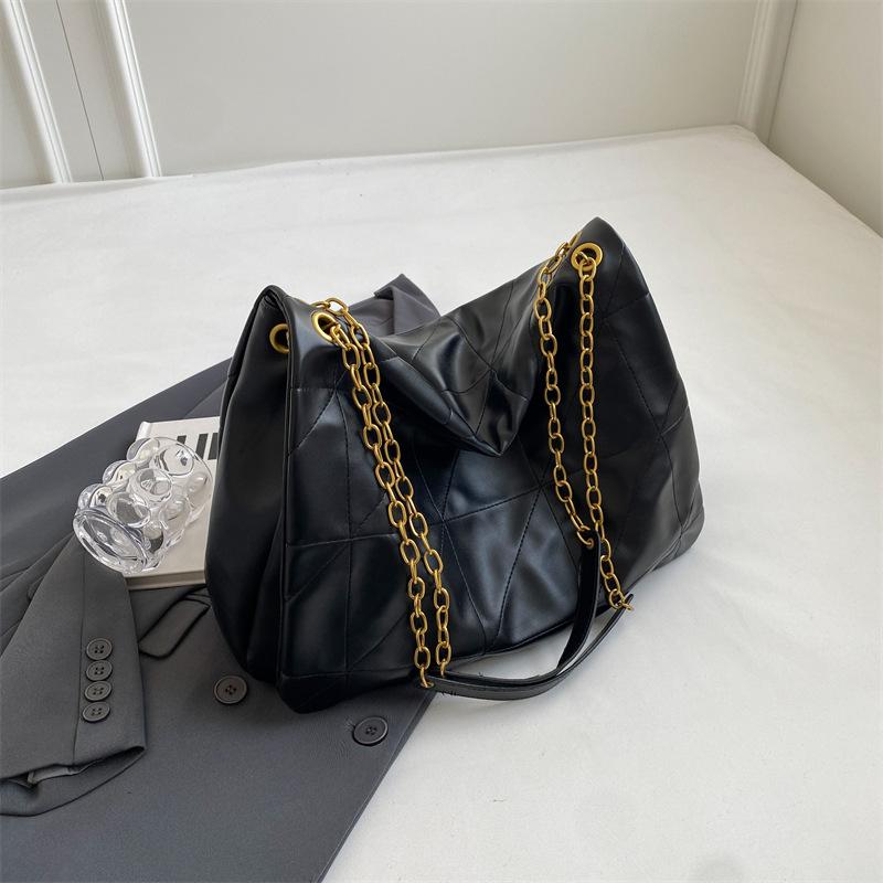 Fashion Diamond Chain Large-capacity Tote Bag Women's 2025 New High-end PU Leather Foreign-style Commuter Shoulder Bag