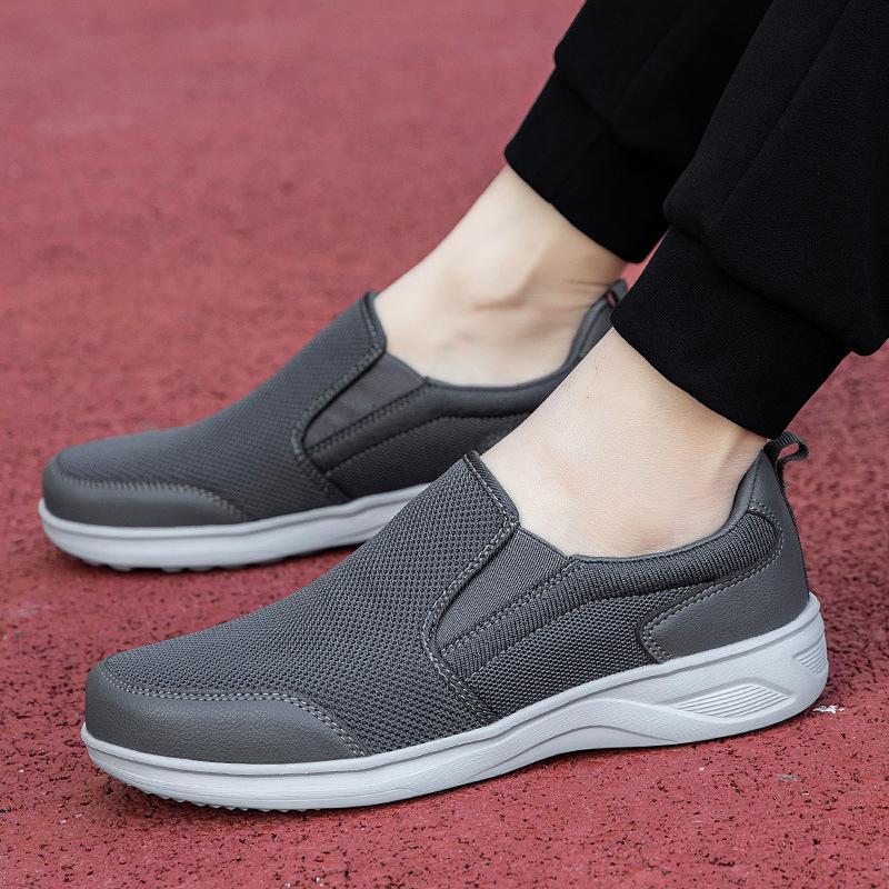 

Elderly 2024 Sports Shoes: Comfortable Walking Sneakers for Middle-Aged and Senior Men 44 темно-сірий
