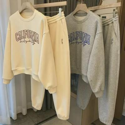 Fato Esportivo Casual Feminino de Duas Peças: Moda Primavera/Outono 2025, Camisola e Calças Estampadas de Corte Solto