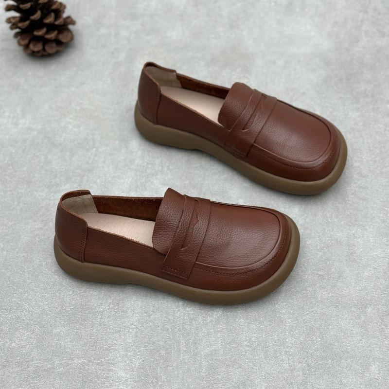 Women's Loafers Retro Round-toed Flat One-foot Shoes