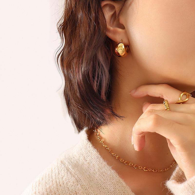 European & American Niche Design 18K Gold-Plated Titanium Steel C-Shaped Round Bead Earrings