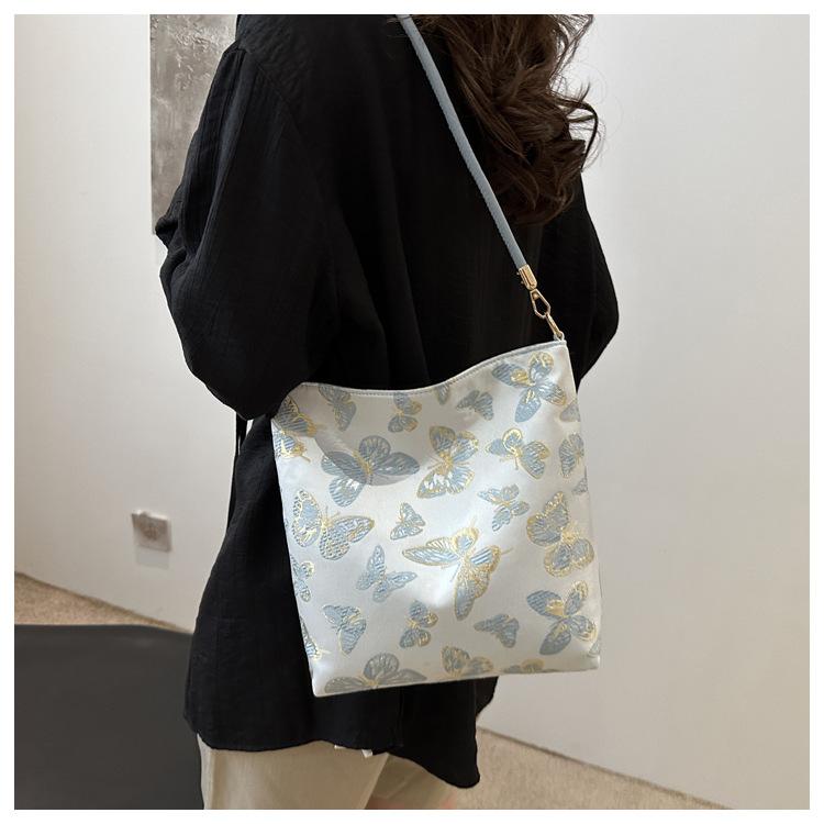 New Chinese Style Silk Bucket Bag Women Fashionable Woven Shoulder Purse Soft Underarm Handbag