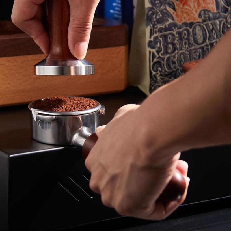 Multifuntional 54mm Bottomless Espresso Machine Handle Stainless Steel Texture Suitable for Home and Professional Use
