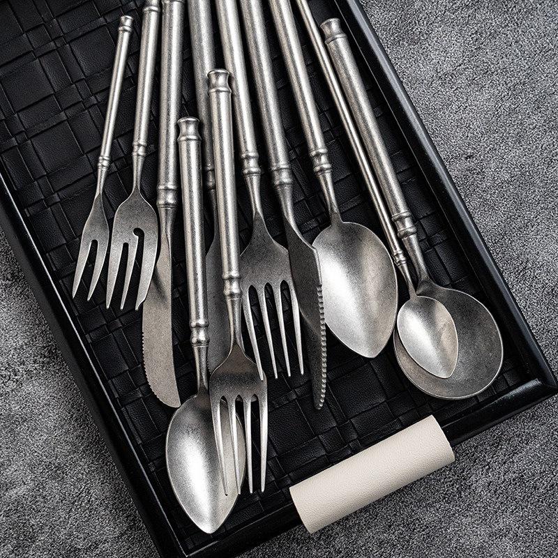 Japanese Snowflake 304 Stainless Steel Matte Cutlery Set: Retro Western Style Steak Knife, Dessert Spoon, Fork.