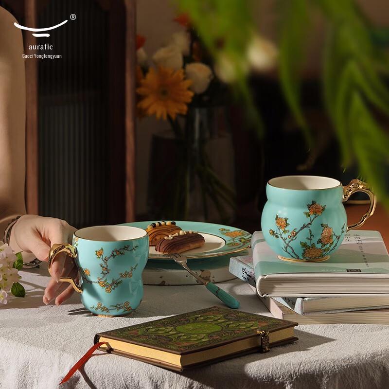 Yongfengyuan Madam Porcelain West Lake Blue Couple Mug Set