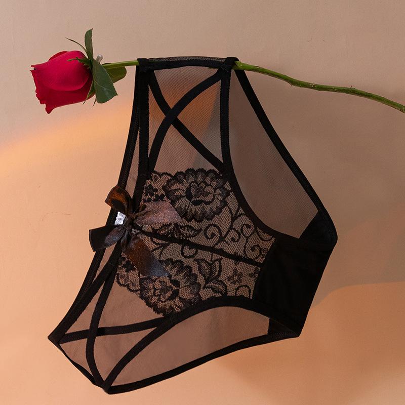 Women's Low-Waist Lace Panties: Breathable, Quick-Drying, Seamless, Girlish Hollow-Out Design