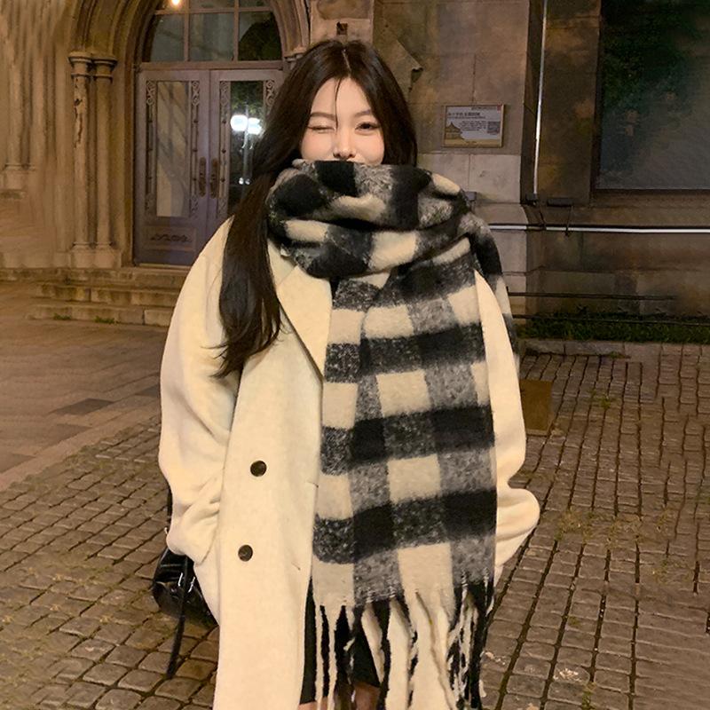 White Scarf Women's Autumn and Winter Korean Version Versatile Atmosphere Warm Men's and Women's Scarves Shawls Dual-purpose