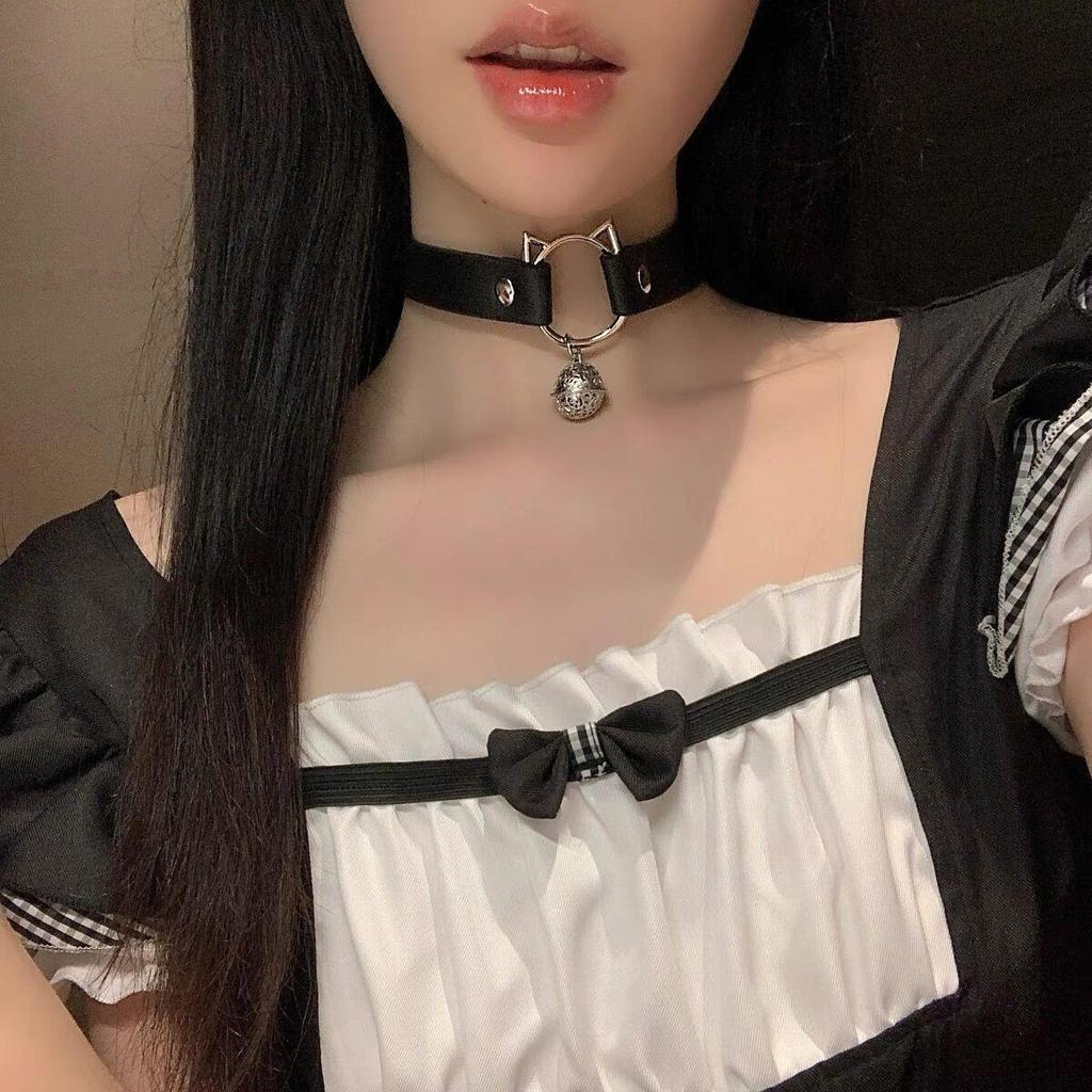 Chic Spicy Girl Leather Bell Choker Necklace – Unique Minority Design