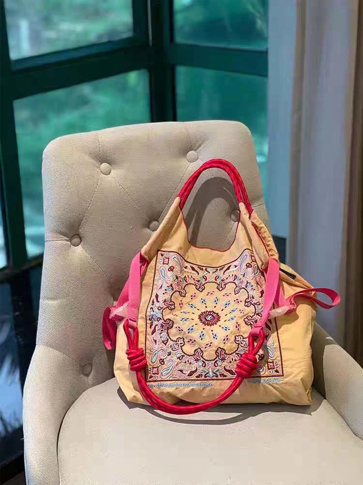 

Женская модная летняя вышитая сумка на плечо с шариковой цепочкой большой вместимости Medium Bag Only